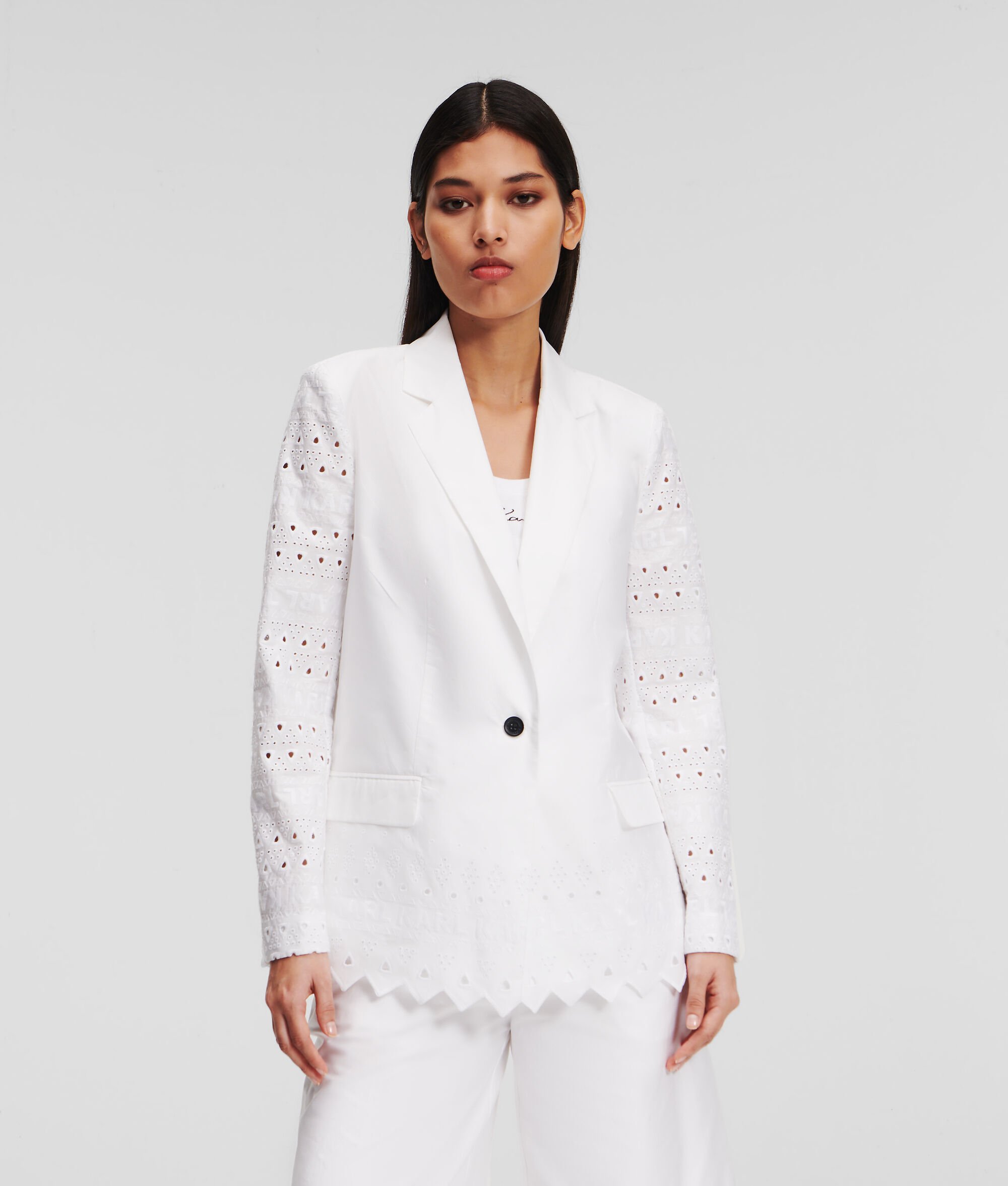 (image for) Unique Advantage Broderie Anglaise Blazer